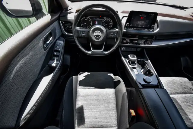2022 Nissan Rogue SV • MOONROOF • 360 CAM • HEATED SEATS/STEERIN in Cars & Trucks in Kingston - Image 14