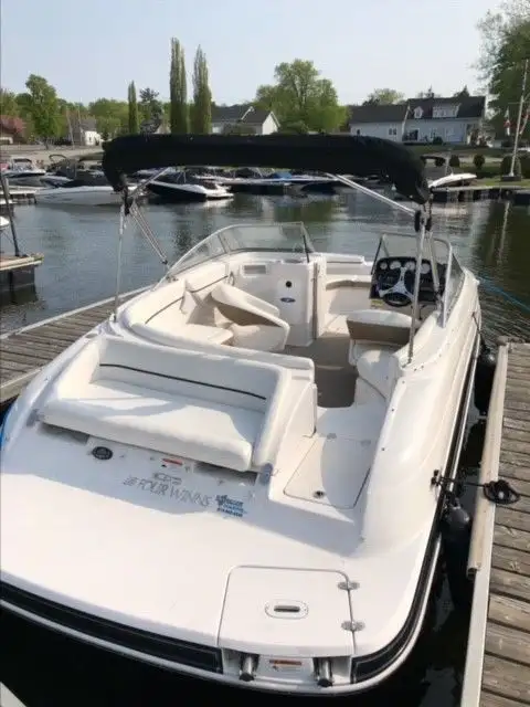 2007 Four Winns Funship 204 in Powerboats & Motorboats in Sherbrooke - Image 8