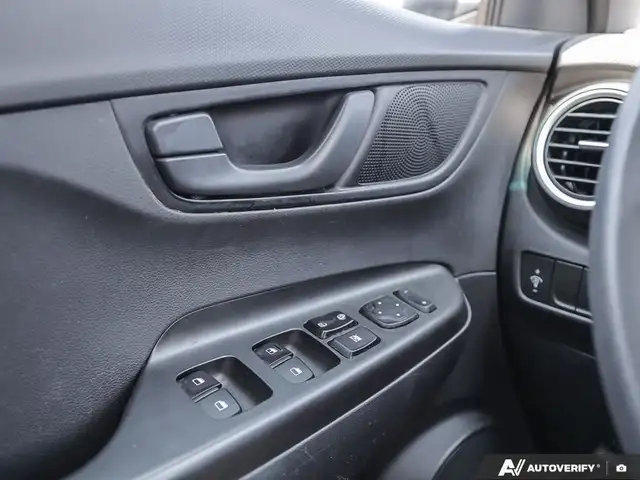 2020 Hyundai Kona 2.0L Essential low km | Apple carplay & And... in Cars & Trucks in London - Image 18