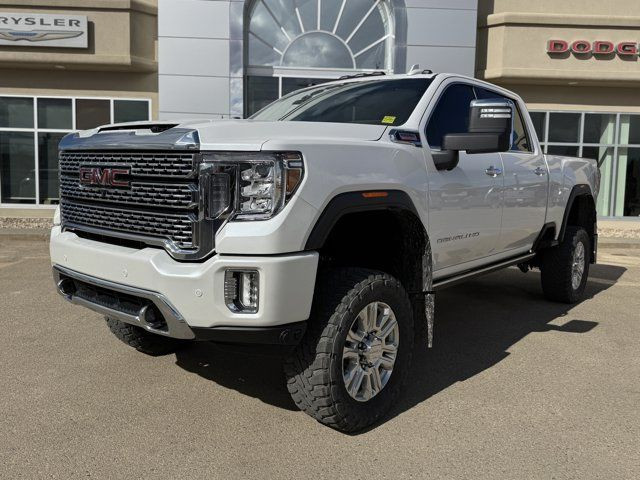 2021 GMC Sierra 3500HD Denali Crew Cab 4WD | Rig Ready Ram | V8 in Cars & Trucks in Edmonton - Image 2