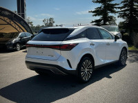 Stock#: 251197AThe 2023 Lexus ES 350 Ultra Luxury Package, available in Canada, represents the pinna... (image 3)