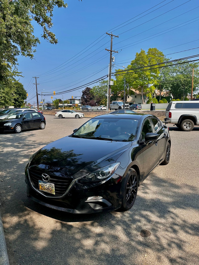 2015 Mazda 3 GX-SKY in Cars & Trucks in Downtown-West End