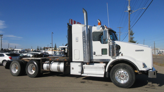 2011 KENWORTH T800 6x4 Sleeper Winch Tractor in Heavy Equipment in Vancouver - Image 4