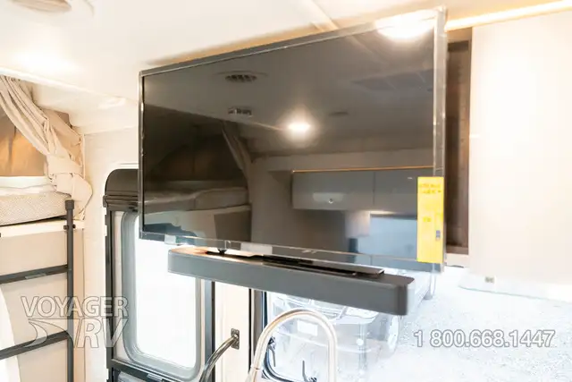 2025 Winnebago Navion 24J in RVs & Motorhomes in Kelowna - Image 29
