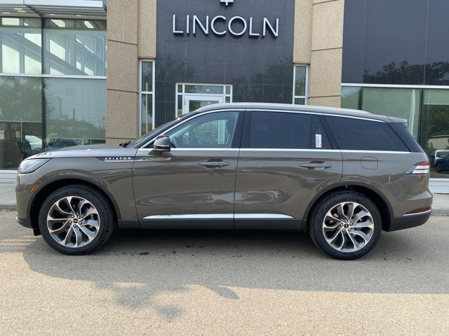2025 Lincoln Aviator Reserve in Cars & Trucks in Edmonton - Image 2