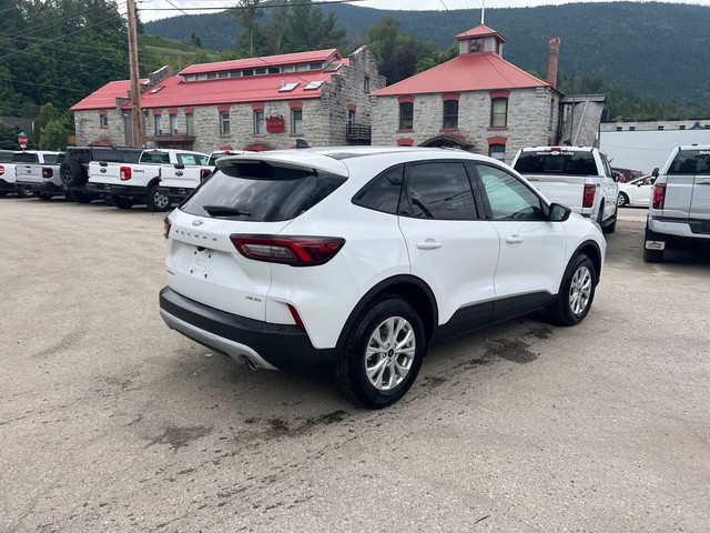 2025 Ford Escape Active EMPLOYEE PRICING IS BACK!!! AWD, 1.5L Ec in Cars & Trucks in Nelson - Image 3