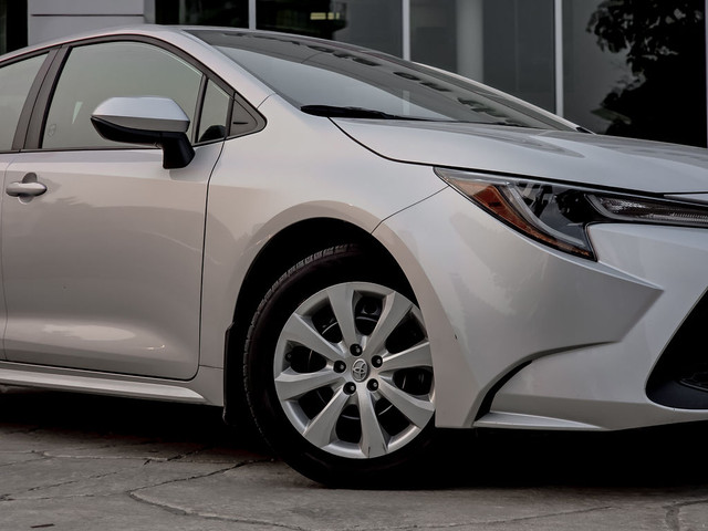 2020 Toyota Corolla LE CVT in Cars & Trucks in City of Toronto - Image 3