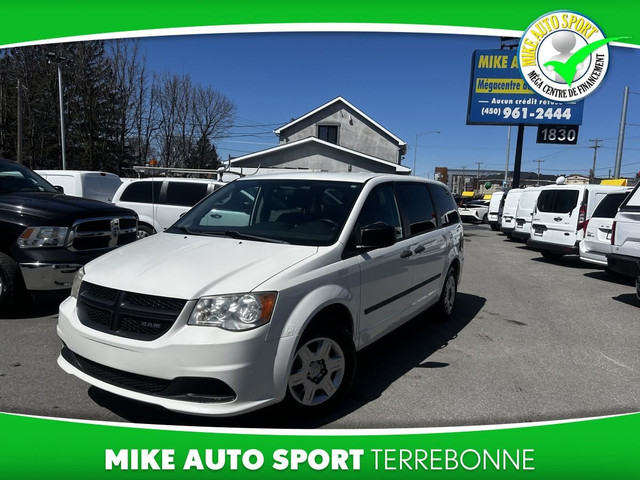RAM Cargo Van Empattement de 119 po 2013 à vendre in Cars & Trucks in Laval / North Shore