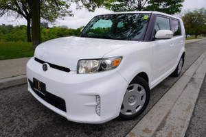 2014 Scion xB 1 OWNER / CLAIMS FREE / STYLISH & PRACTICAL BOX