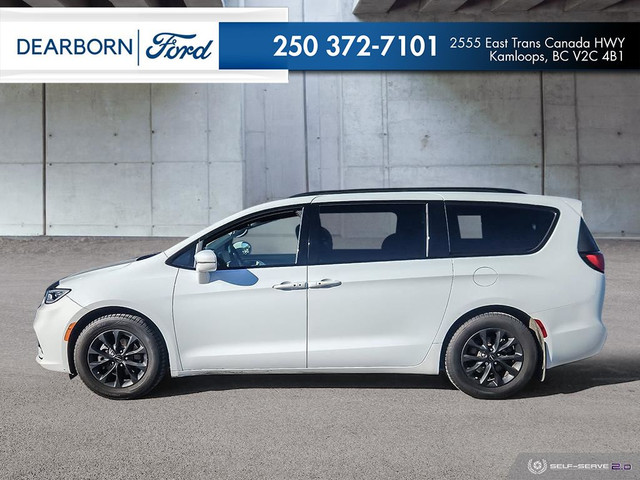 2022 Chrysler Pacifica Touring L TOURING L S APPEARANCE PACKAGE in Cars & Trucks in Kamloops - Image 2