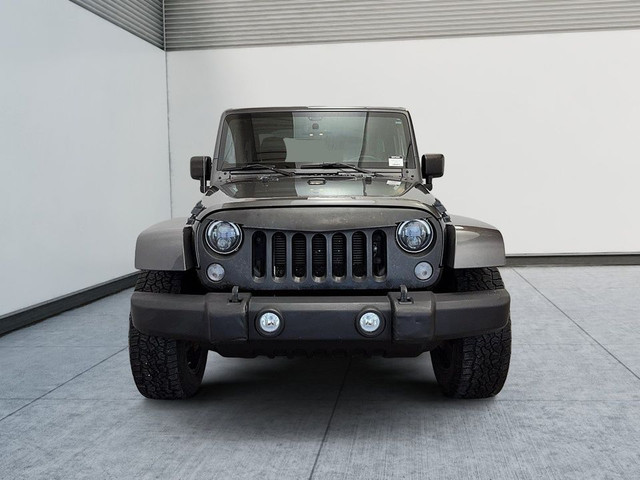 2014 Jeep Wrangler Sahara 2 portes 4x4 Cuir Air climatise Cruise in Cars & Trucks in Laval / North Shore - Image 2