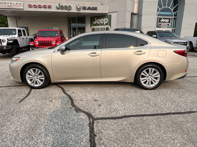 2015 Lexus ES 350 in Cars & Trucks in Sarnia - Image 3