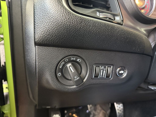 2015 Dodge Challenger Scat Pack 392 - TRÈS BAS KM - SHOWROOM - V in Cars & Trucks in Shawinigan - Image 3