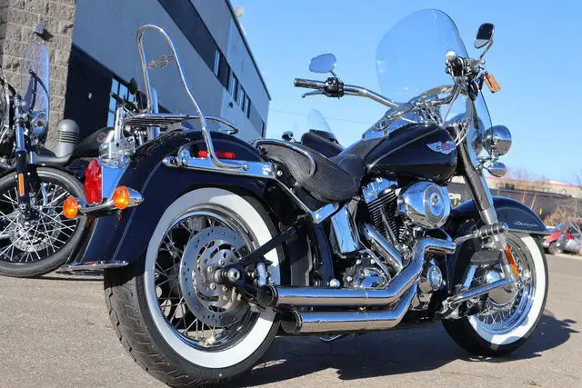 2008 Harley-Davidson FLDE in Street, Cruisers & Choppers in Strathcona County - Image 8