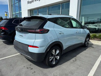 This Chevrolet Bolt EUV boasts a Electric engine powering this Automatic transmission. Wireless Char... (image 1)
