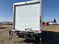 “ONLY 32,OOOK” CAN LEASE, Loaded 2022 Isuzu NNR 16' Alloy Cube Van, Power Lift, 4cy Turbo diesel, Au... (image 6)