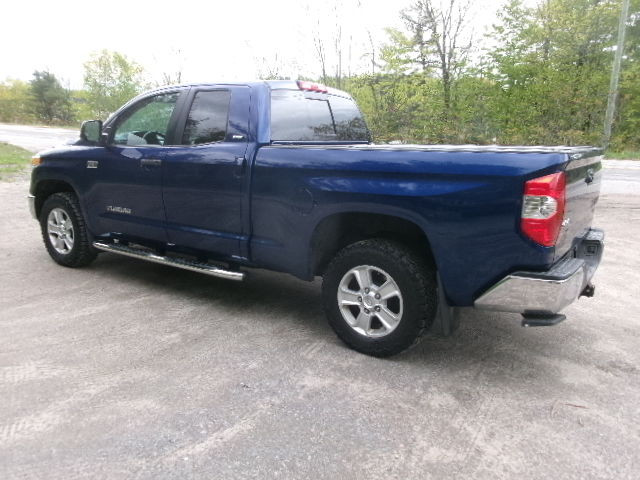 2014 Toyota Tundra SR5 in Cars & Trucks in Muskoka - Image 2