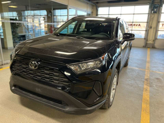 2020 Toyota RAV4 LE + FWD + ANGLES M in Cars & Trucks in City of Montréal - Image 3