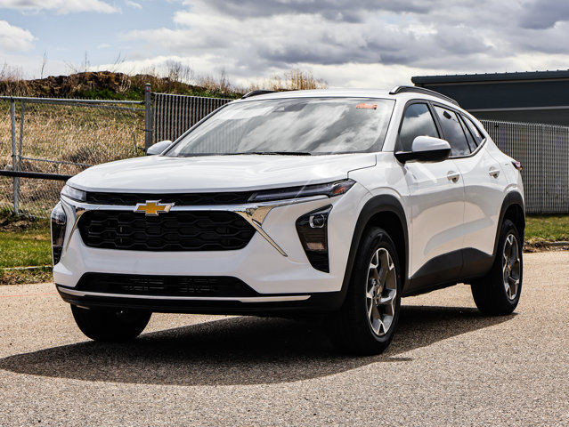 2025 Chevrolet Trax LT in Cars & Trucks in Strathcona County - Image 4