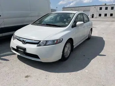 UNFIT OWNERSHIP - MUST TOW VEHICLE. 4 EXTRA TIRES ON RIMS. Engine: 4 L/100Km City: 4.7 L/100Km Hwy:...