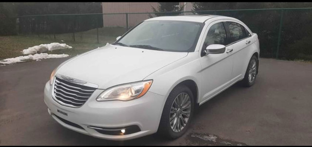 2011 Chrysler 200 Limited in Cars & Trucks in Thetford Mines