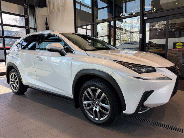 2018 Lexus NX300NX 300 in Cars & Trucks in City of Montréal - Image 2