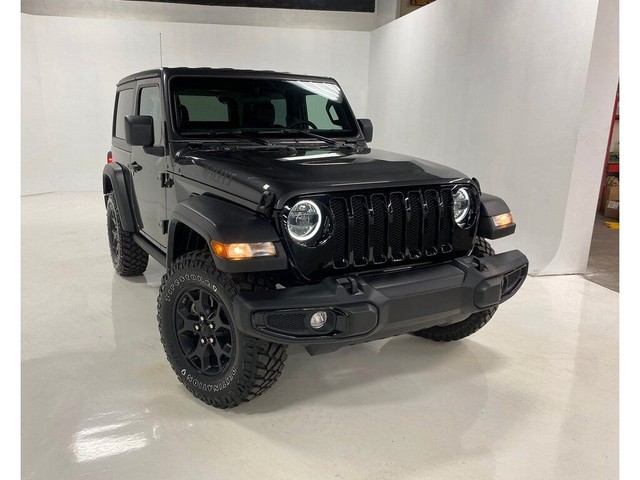  2023 Jeep Wrangler WILLYS 4X4 MANUELLE CAMERA BLUETOOTH MAGS in Cars & Trucks in Laval / North Shore