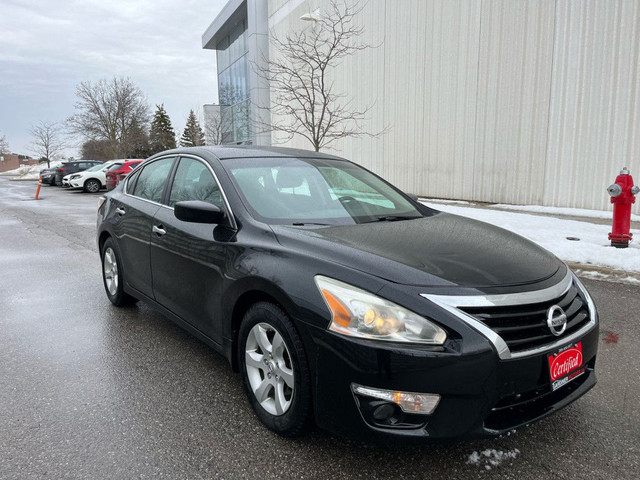 2015 Nissan Altima 4dr Sedan I4 CVT 2.5 S in Cars & Trucks in Mississauga / Peel Region - Image 3