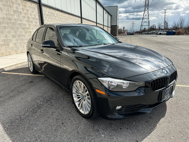 2012 BMW 3 Series 320i **DEALER SERVICED**RECORDS AVAILABLE** in Cars & Trucks in Hamilton - Image 3