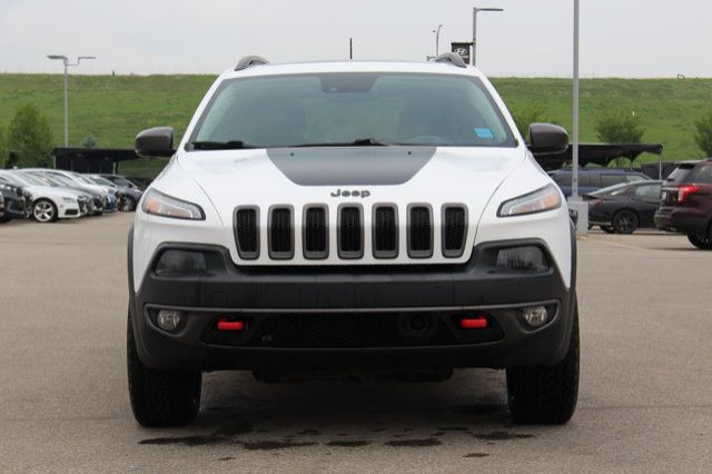 2016 Jeep Cherokee Trailhawk in Cars & Trucks in Calgary - Image 4