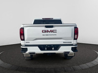 This 2025 GMC Sierra 1500 in Summit White is equipped with 4WD and Turbocharged Diesel I6 3.0L/183 e... (image 3)