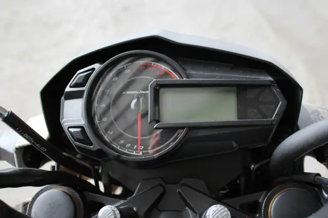 2025 Kawasaki Z125 PRO in Scooters & Pocket Bikes in Trenton - Image 5