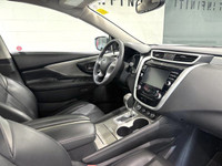 The 2017 Nissan Murano Platinum stands out with its robust 3.5L engine and all-wheel drive capabilit... (image 6)