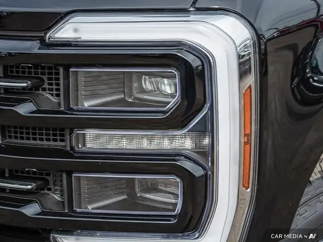 2025 Ford F-350 Super Duty PLATINUM in Cars & Trucks in Edmonton - Image 12