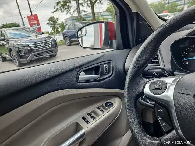 2016 Ford Escape SE in Cars & Trucks in Ottawa - Image 21
