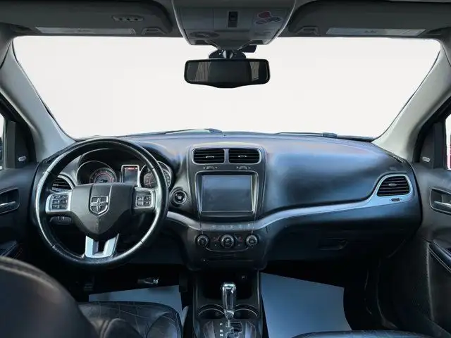 2018 Dodge Journey Crossroad | SUNROOF | HEATED SEATS | DVD dans Autos et camions dans Calgary - Image 16