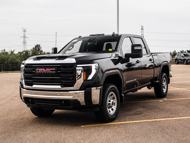 2025 GMC Sierra 3500HD Pro in Cars & Trucks in Strathcona County - Image 4