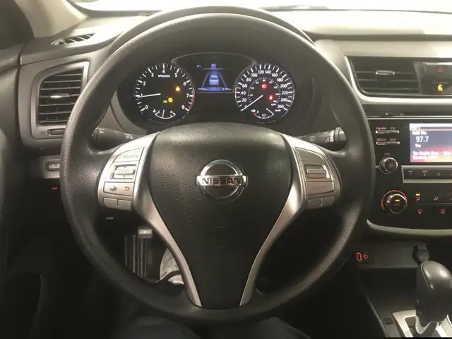 2017 Nissan Altima 2.5 S in Cars & Trucks in Calgary - Image 7