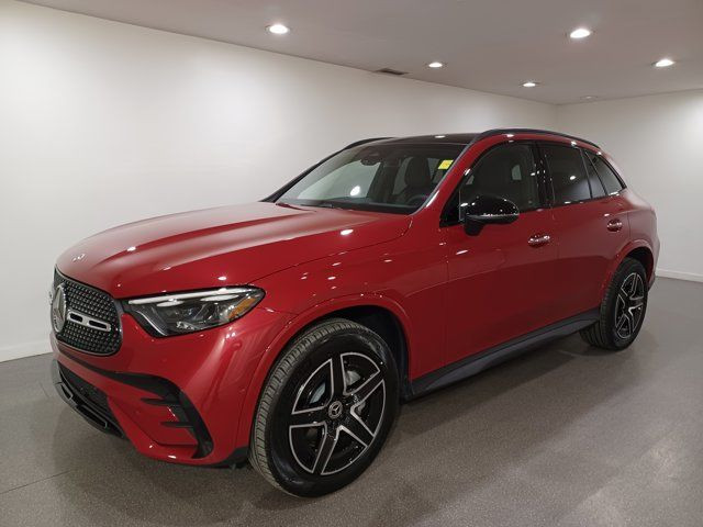 2025 Mercedes-Benz GLC GLC 300 in Cars & Trucks in Regina - Image 2