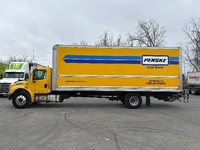 2019 Freightliner M2 DURAPLAT in Heavy Trucks in Mississauga / Peel Region - Image 4