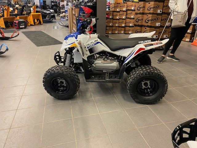 2025 Polaris Outlaw® 110 - Bright white /Polaris Blue in ATVs in Ottawa - Image 2