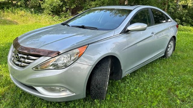 2012 Hyundai Sonata GLS in Cars & Trucks in Oakville / Halton Region - Image 3