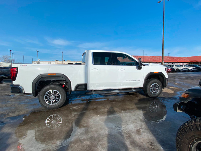 2024 GMC Sierra 3500 SLE SRW in Cars & Trucks in Grande Prairie - Image 4