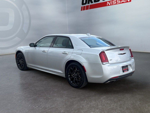 2023 Chrysler 300 in Cars & Trucks in Calgary - Image 3