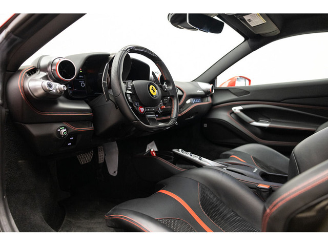  2020 Ferrari F8 Tributo Ferrari F1 CPO Warranty AUG 2025 - Full in Cars & Trucks in City of Montréal - Image 4