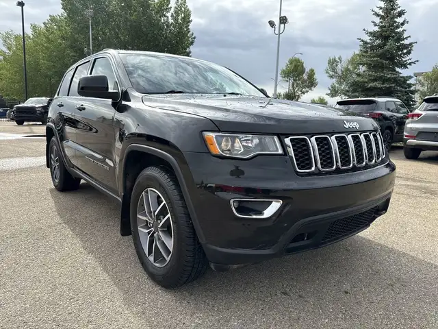 2021 Jeep Grand Cherokee Laredo in Cars & Trucks in Edmonton - Image 12