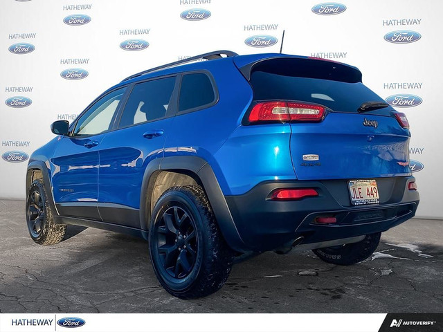 2017 Jeep Cherokee 4WD 4dr Trailhawk in Cars & Trucks in Bathurst - Image 4