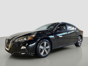 2022 Nissan Altima 2.5 SE Sedan