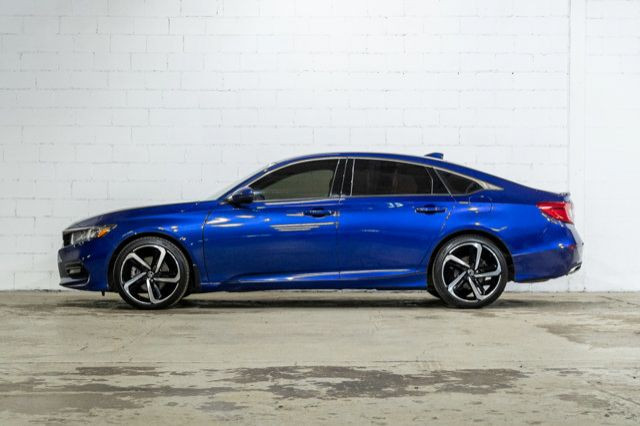 2019 Honda Accord Sedan Sport 2.0T | Allure affirmée dans Autos et camions  à Ville de Montréal - Image 3