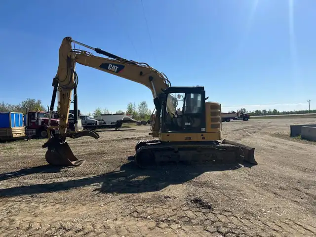 2018 Cat 315FLCR Excavator with Thumb #9708 DP in Heavy Equipment in Edmonton - Image 6